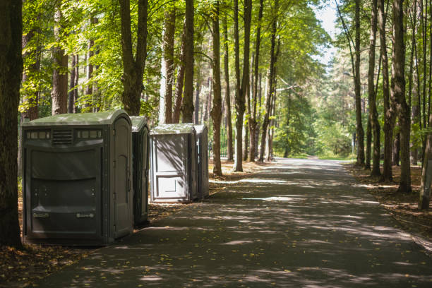 Best Portable bathroom rental  in East Marion, NY